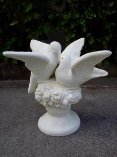 Kissing doves $130